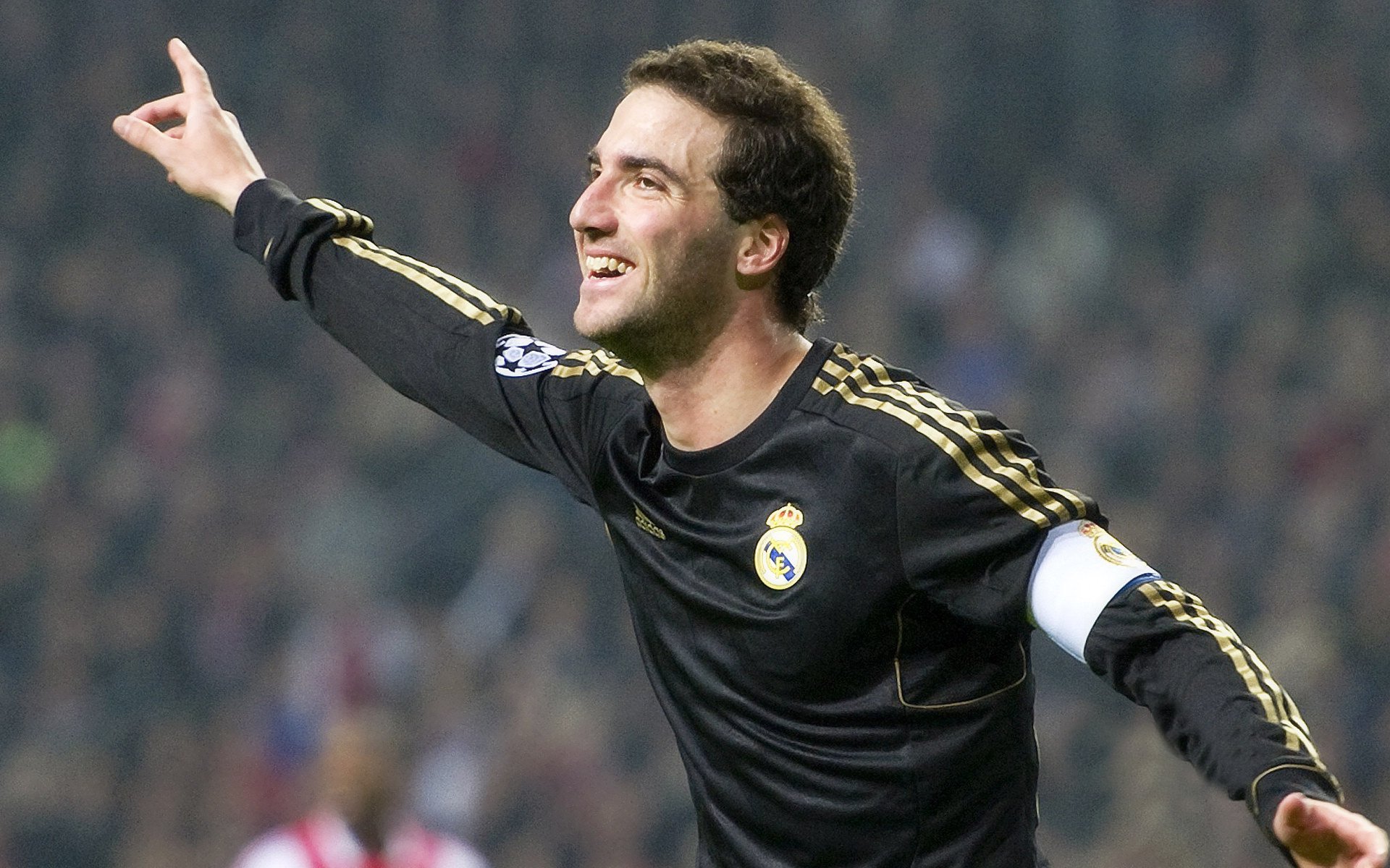 2026世界杯奖杯设计揭晓,象征和平与合作的象征,世界杯 奖杯