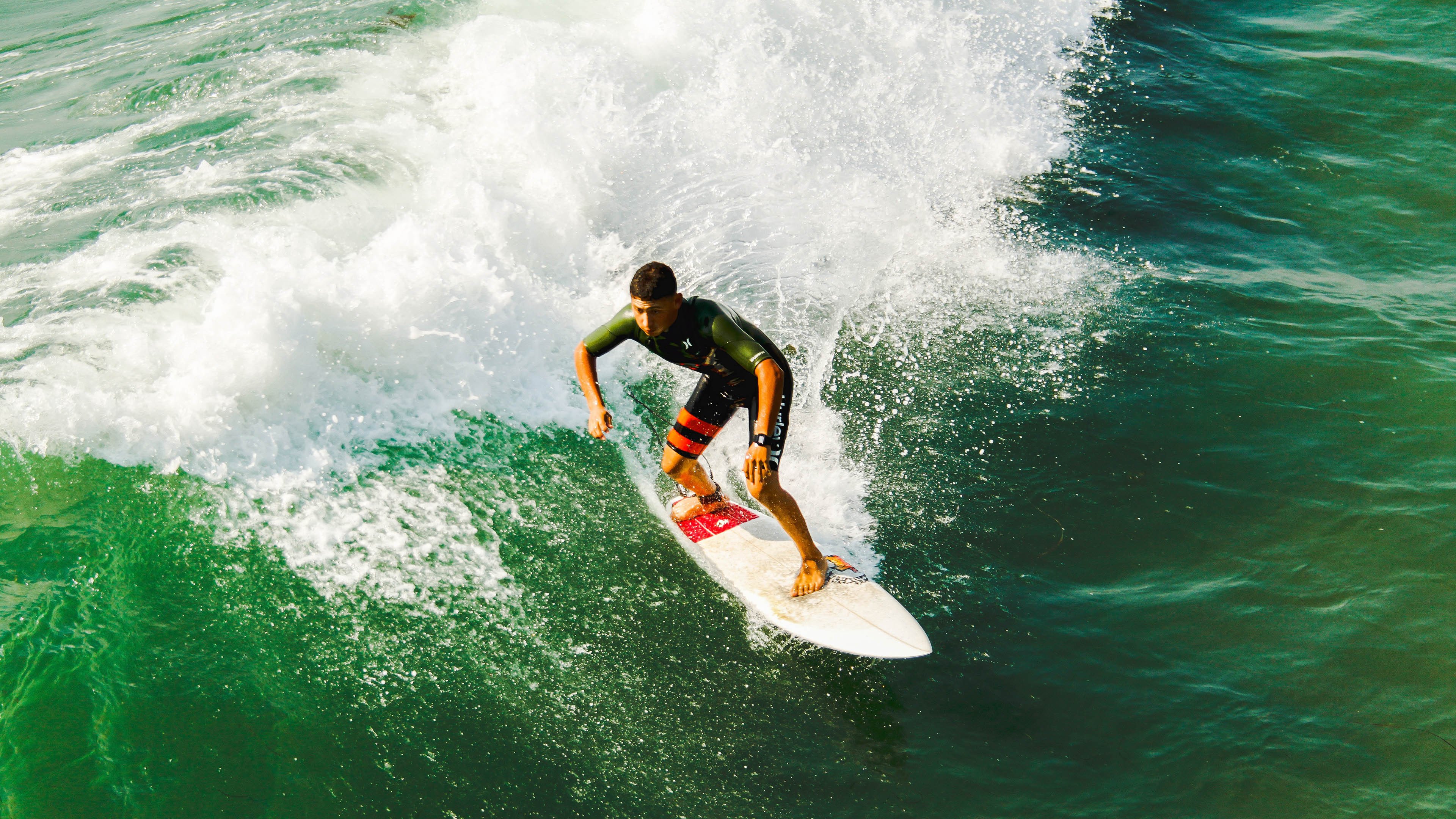 英超球队通过疲劳状态感知模型优化训练负荷调整