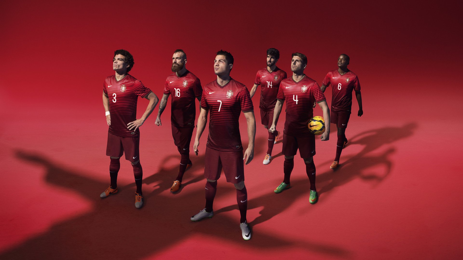 奥预赛中国青年队晋级 球迷振奋人心，中国青年奥运冠军