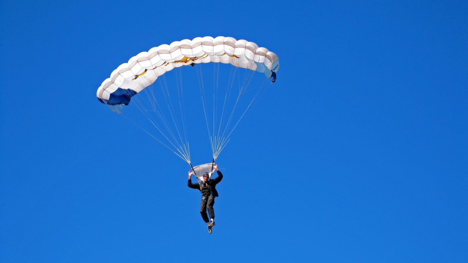 Kaiyun APP-德国中生代泳将施瓦茨稳中求胜